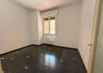 Three-room apartment Via Laigueglia, Genova (neighborhood Voltri) - photo 12