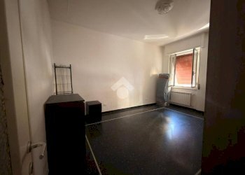 Three-room apartment Via Laigueglia, Genova (neighborhood Voltri) - photo 16
