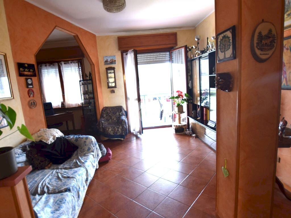 Four-room apartment Cassina De' Pecchi, Cassina de' Pecchi - photo 2