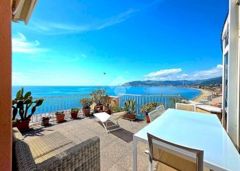 Trilocale Via Amilcare Ponchielli, Savona - foto 1