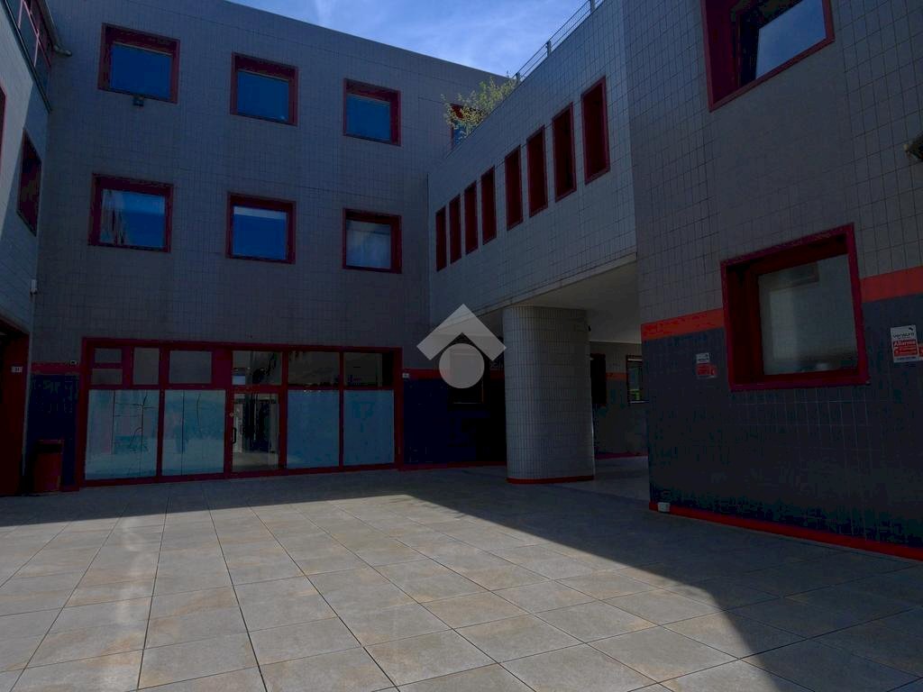 Ufficio Viale Pietro Togliatti, Bologna (zona Borgo Panigale) - foto 1