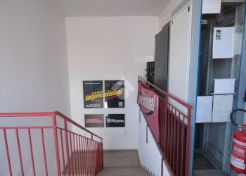 Office Viale Pietro Togliatti, Bologna (neighborhood Borgo Panigale) - photo 3