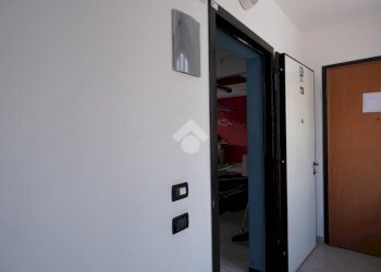 Office Via Togliatti, Bologna (neighborhood Borgo Panigale) - photo 2