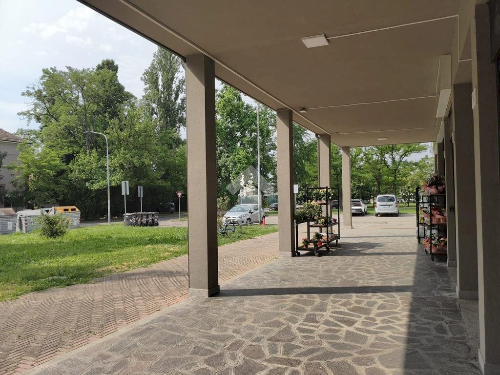Shop Via del Campo, Ferrara - photo 2