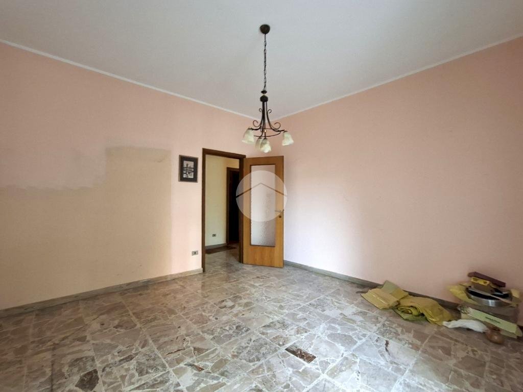 Four-room apartment Via Isonzo, Sedriano - photo 3