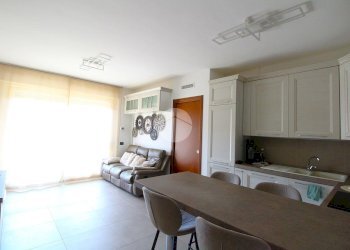 Three-room apartment Via Fratelli Sanchioli, Magenta - photo 2