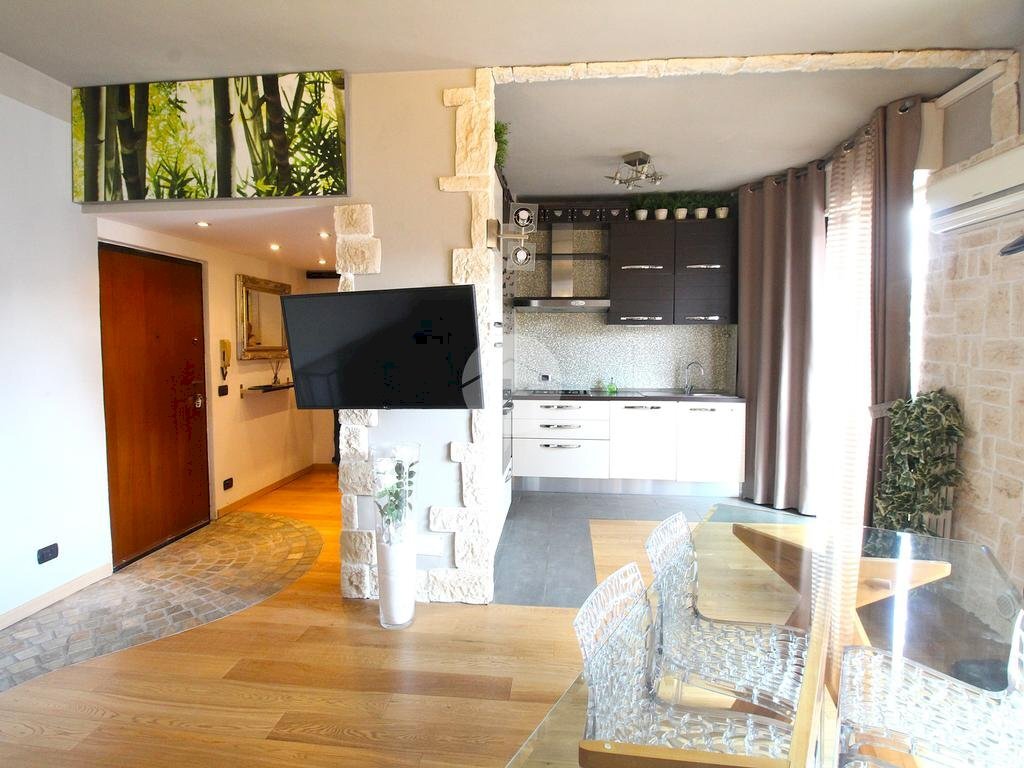 Two-room apartment Via S. Girolamo emiliani, Magenta - photo 3