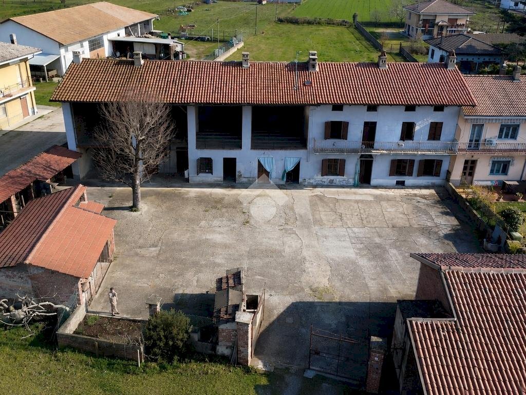 Semi-detached house Via Lago, Alice Castello - photo 1