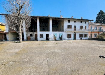 Semi-detached house Via Lago, Alice Castello - photo 4