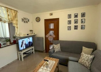 Three-room apartment Via Vittorio Veneto, Costigliole Saluzzo - photo 4