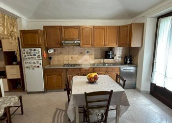 Three-room apartment Via Vittorio Veneto, Costigliole Saluzzo - photo 8