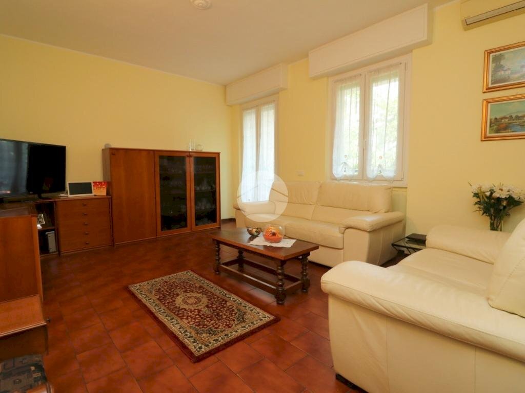 Three-room apartment Via Achille Ratti, Rho - photo 1