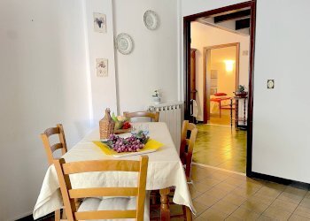 Foto 22 - Four-room apartment Via Cavour
 
2, Moneglia - photo 22