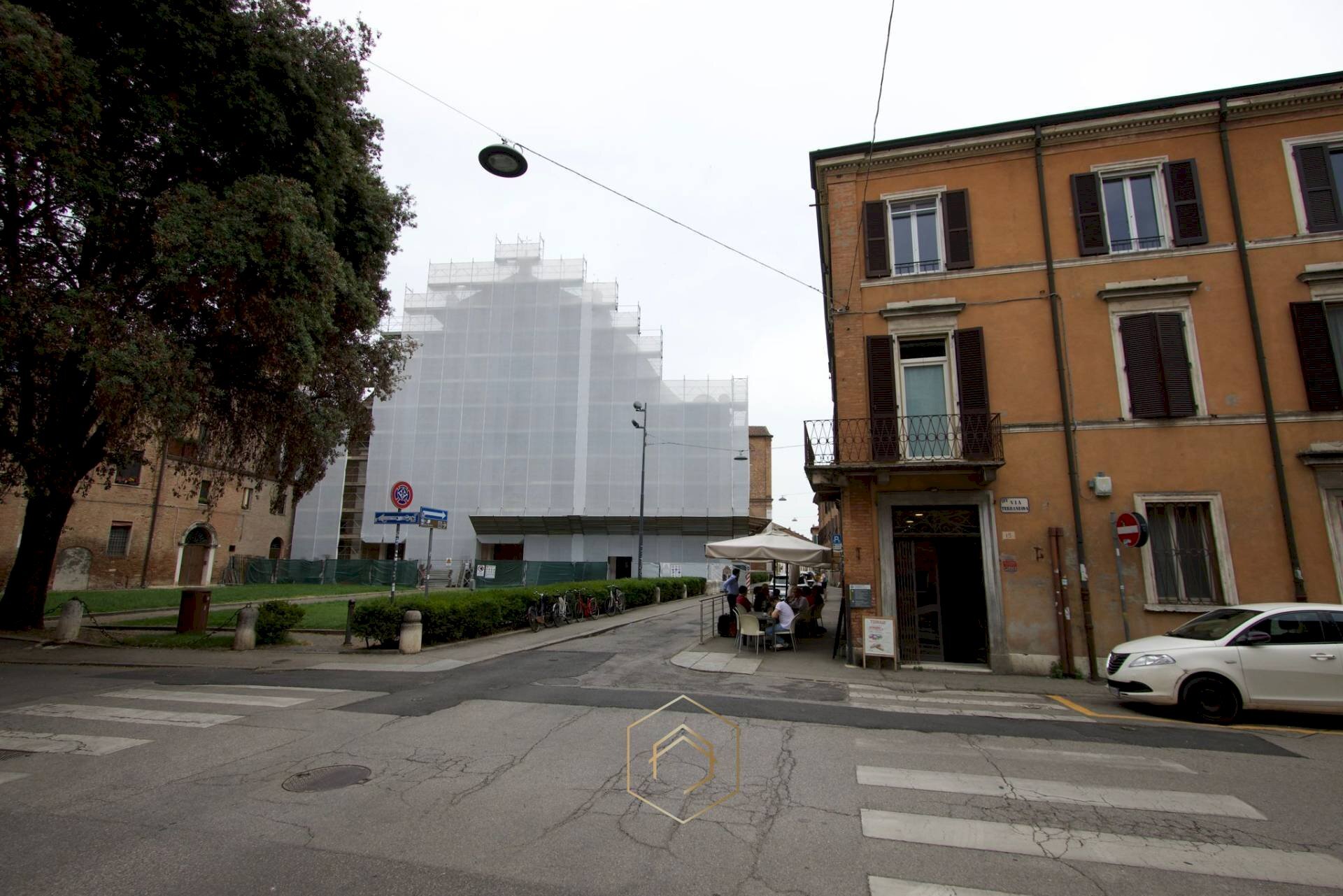 Foto 1 - Negozio Via Savonarola, Ferrara - foto 1