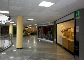 Ricezione / Lobby - Commercial Premises VIA KENNEDY
28, Brugherio - photo 1