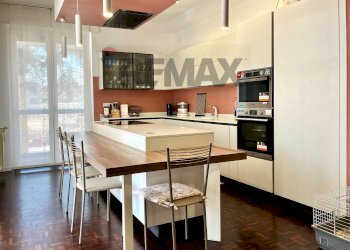 Cucina - Four-room apartment Via Sanvito Silvestro
 
66, Varese - photo 7