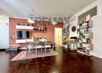 Sala da pranzo - Four-room apartment Via Sanvito Silvestro
 
66, Varese - photo 10