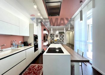 Cucina - Four-room apartment Via Sanvito Silvestro
 
66, Varese - photo 18