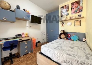 Camera / camera da letto - Four-room apartment Via Sanvito Silvestro
 
66, Varese - photo 26