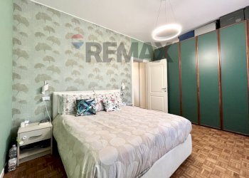 Camera / camera da letto - Four-room apartment Via Sanvito Silvestro
 
66, Varese - photo 27