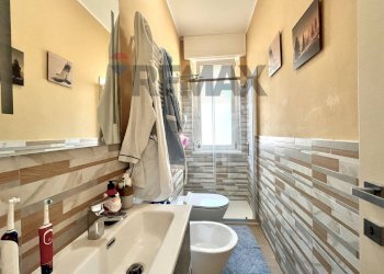Bagno - Four-room apartment Via Sanvito Silvestro
 
66, Varese - photo 31