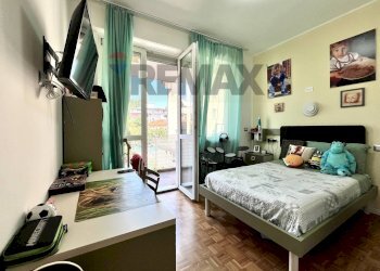 Camera / camera da letto - Four-room apartment Via Sanvito Silvestro
 
66, Varese - photo 34
