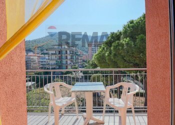Balcone - Appartamento via tiziano
 
2, Borghetto Santo Spirito - foto 1