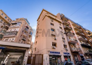 Edificio all\'aperto - Ufficio Via Domenico Scina'
28, Palermo - foto 1