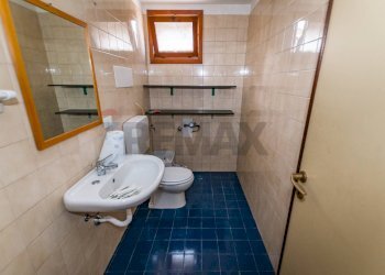 Bagno - Ufficio Via Domenico Scina'
28, Palermo - foto 6