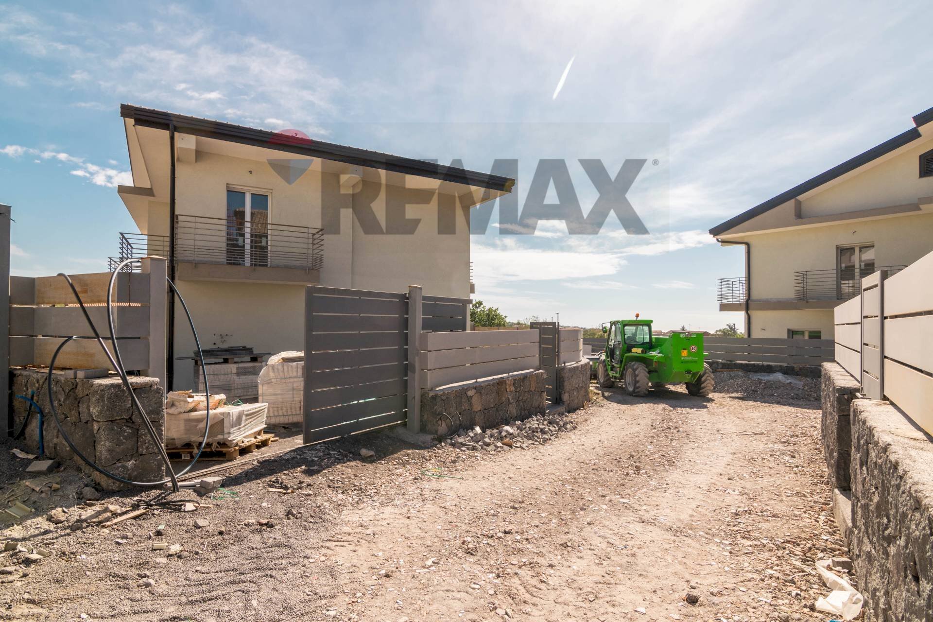 Casa all\'aperto - Villa a Schiera Via degli Oleandri
 
snc, San Pietro Clarenza - foto 1
