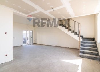 Stanza vuota - Villa a Schiera Via degli Oleandri
snc, San Pietro Clarenza - foto 2