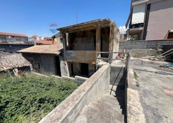 Casa all\'aperto - Casa indipendente Via Vincenzo Bellini
 
49, Motta Sant'Anastasia - foto 8