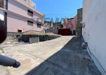 Edificio all\'aperto - Casa indipendente Via Vincenzo Bellini
 
49, Motta Sant'Anastasia - foto 10