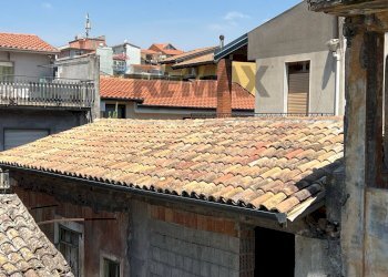Edificio all\'aperto - Casa indipendente Via Vincenzo Bellini
 
49, Motta Sant'Anastasia - foto 13