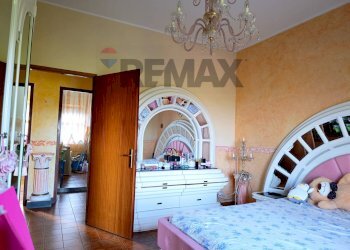 Camera / camera da letto - Appartamento Via Ciminna
 
19, Aci Catena - foto 30