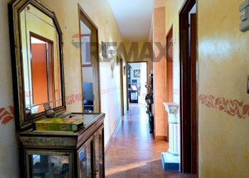 Hall / corridoio - Appartamento Via Ciminna
 
19, Aci Catena - foto 35
