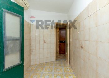 Hall / corridoio - Casa semi indipendente Via Vittorio Emanuele
78, Aci Sant'Antonio - foto 10