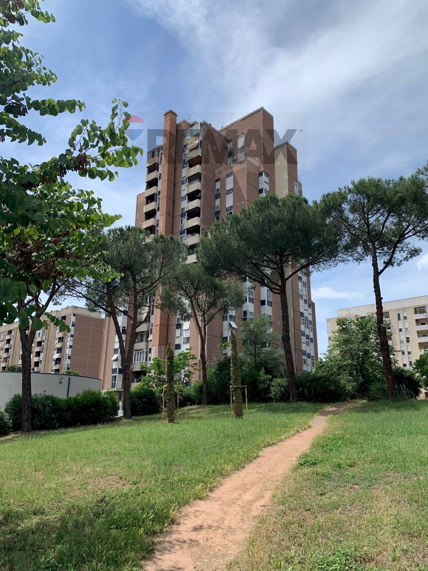 Edificio all\'aperto - Four-room apartment Via Luciano Folgore 12
 
12, Roma - photo 1