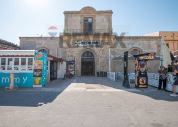 Edificio all\'aperto - Commercial Premises Via Marzamemi
49, Pachino - photo 1