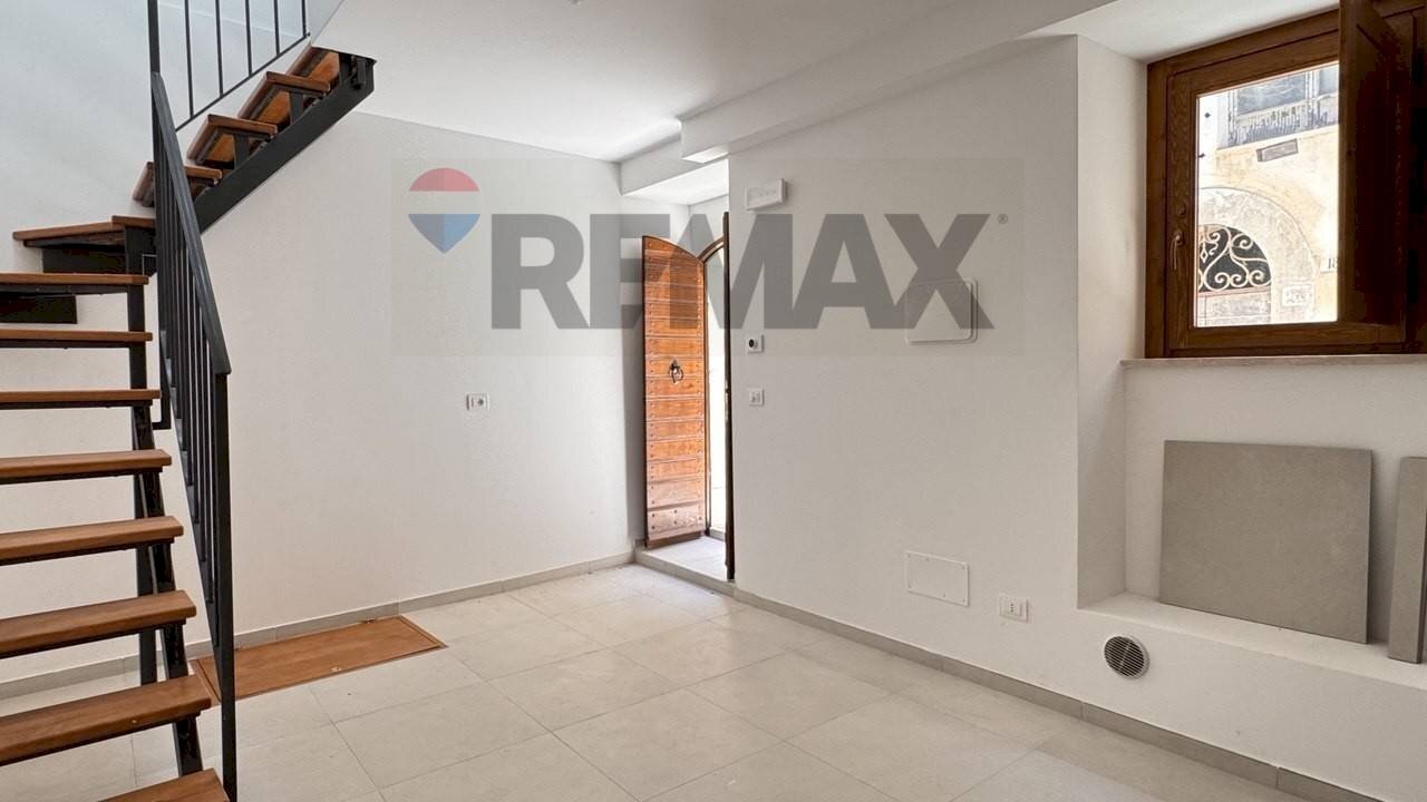 Soggiorno angolo cottura - Casa semi indipendente via Centrale
21, L'Aquila - foto 3