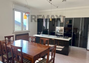 Sala da pranzo - Casa semi indipendente via Chiesa
 
3, Costa Volpino - foto 8