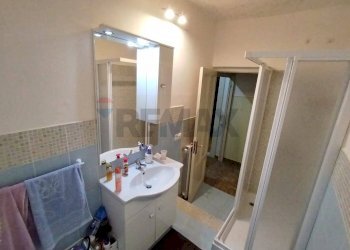 Bagno - Independent house via Gesù e Maria
 
22, Carini - photo 17