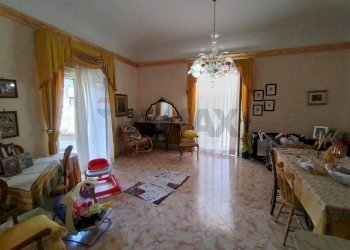 Sala da pranzo - Independent house via Gesù e Maria
 
22, Carini - photo 24