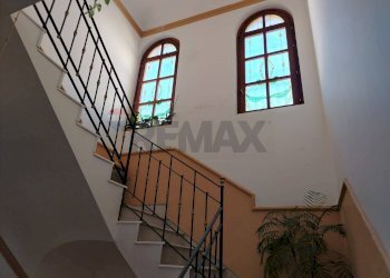 Scale - Independent house via Gesù e Maria
 
22, Carini - photo 32