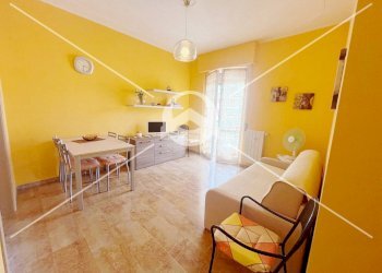 Foto 2 - Bilocale Via Ponti
 
25, Borghetto Santo Spirito - foto 2