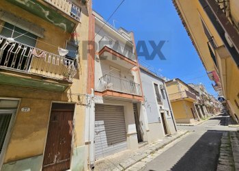 Edificio all\'aperto - Casa indipendente Via Colonnello Umberto Maddalena
 
75, Ragusa - foto 3