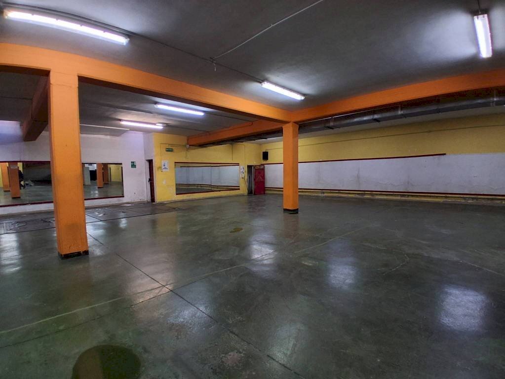 Interno non residenziale - Warehouse viale Magna Grecia, 26, Taranto - photo 2