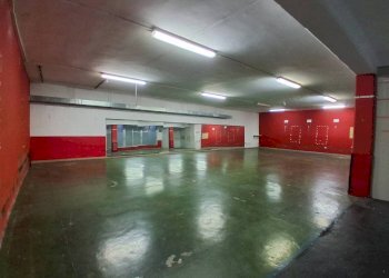 Interno non residenziale - Warehouse viale Magna Grecia, 26, Taranto - photo 4