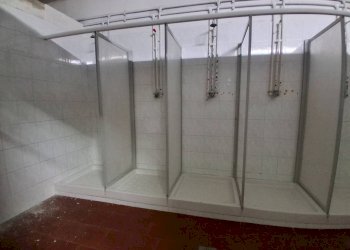 Magazzino - Warehouse viale Magna Grecia, 26, Taranto - photo 9