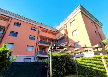 Facciata - Four-room apartment via Arona, Rho - photo 1